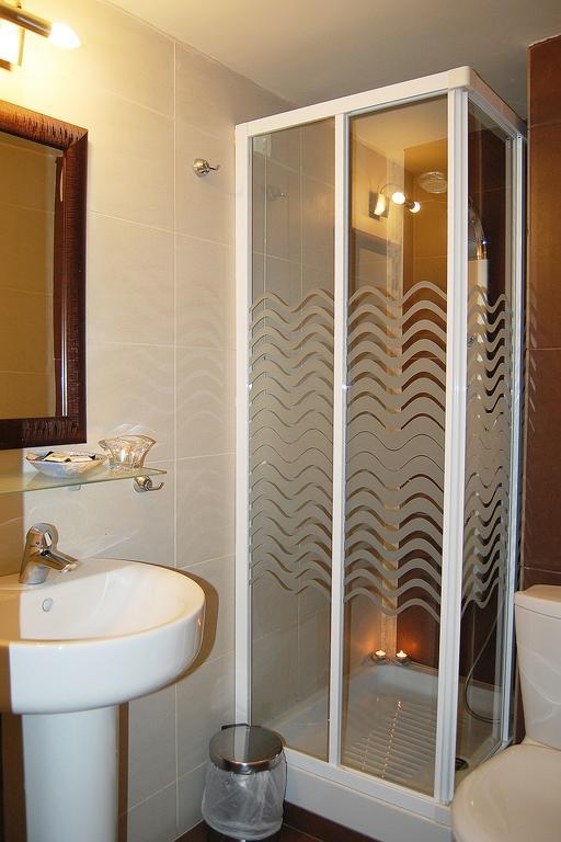 Paris Hotel Ksanti Zewnętrze zdjęcie